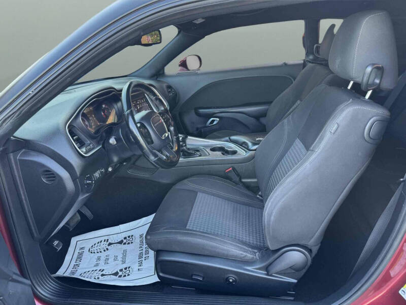 2020 Dodge Challenger SXT