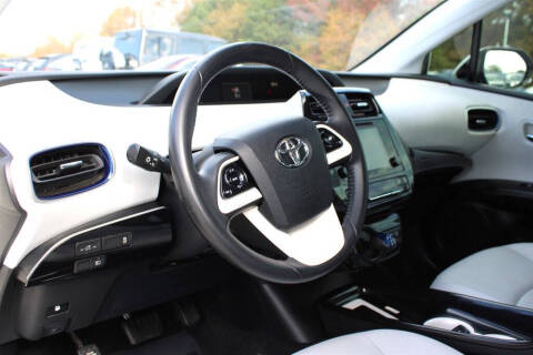 2017 Toyota Prius Three Touring