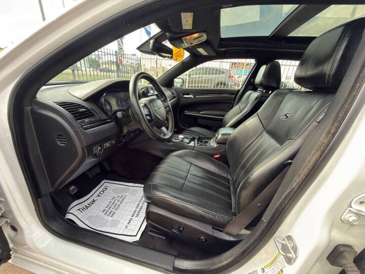 2017 Chrysler 300 S