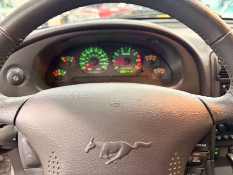2002 Ford Mustang Deluxe