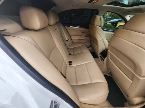 2011 BMW 5 Series 535i