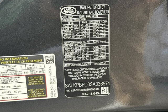 2025 Land Rover Range Rover P400 SE LWB