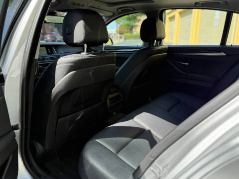 2014 BMW 5 Series 528i