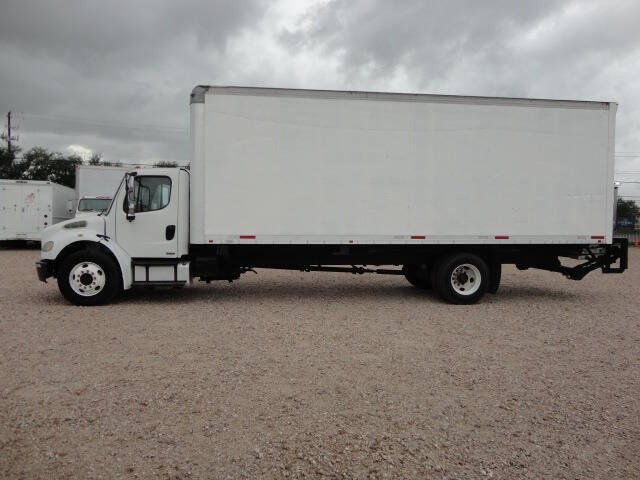 2008 Freightliner M2 106