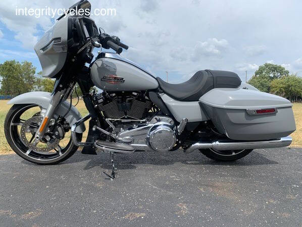 2024 Harley-Davidson Street Glide