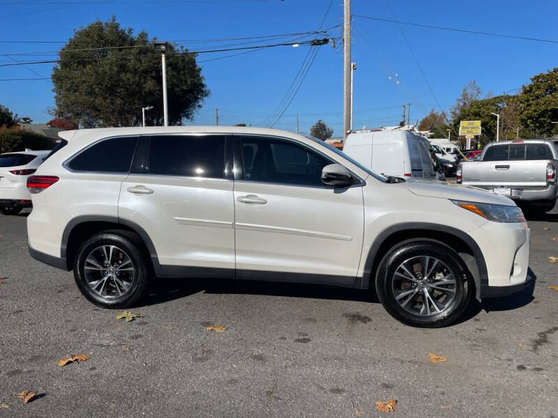 2019 Toyota Highlander LE Plus