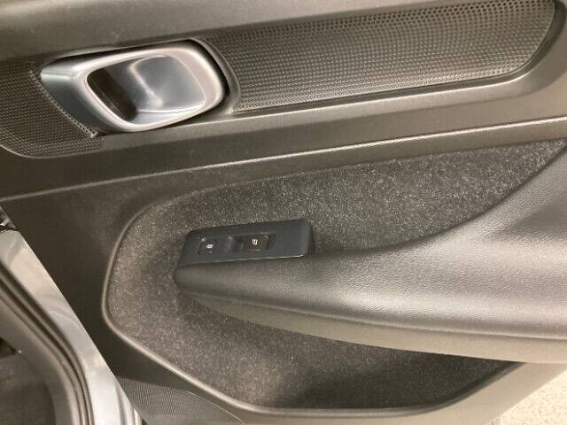 2019 Volvo XC40 T5 R-Design