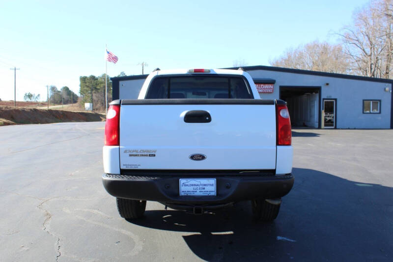 2004 Ford Explorer Sport Trac XLT