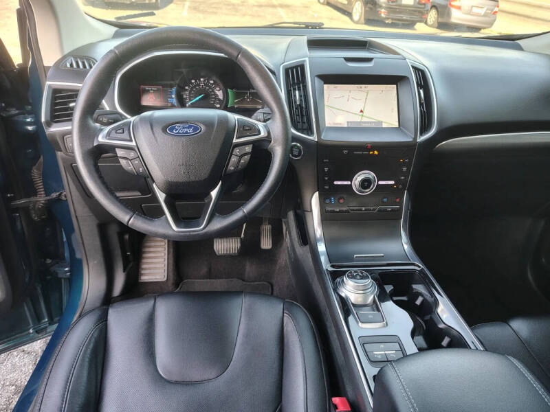 2020 Ford Edge Titanium - Photo 11