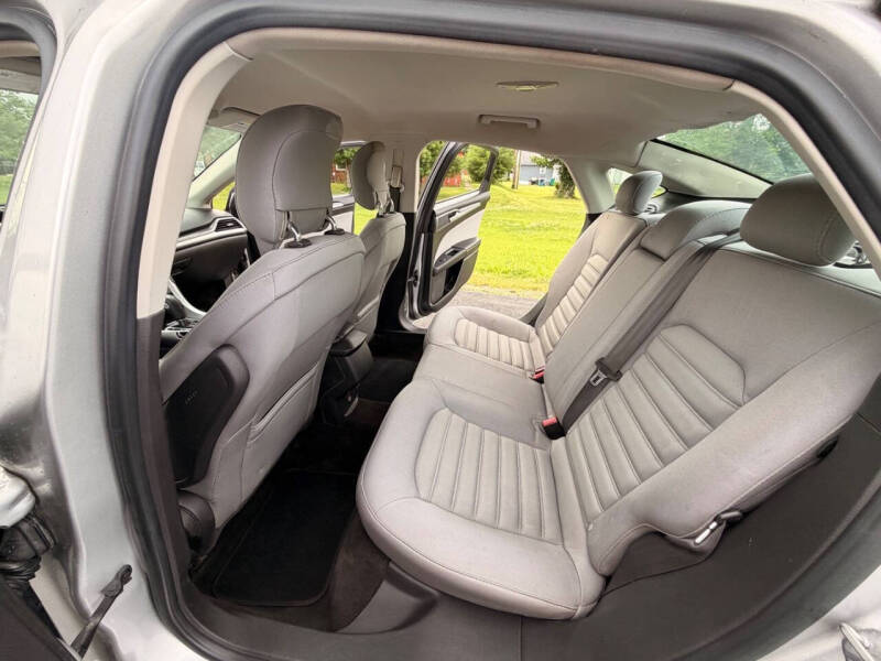 2014 Ford Fusion S
