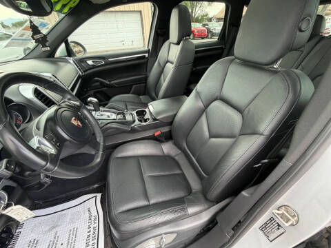 2012 Porsche Cayenne Tiptronic