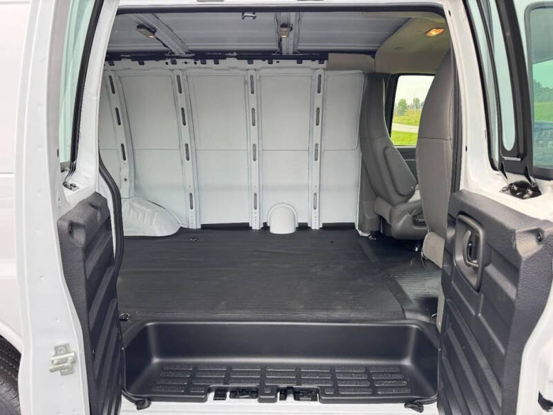 2026 GMC Savana 2500