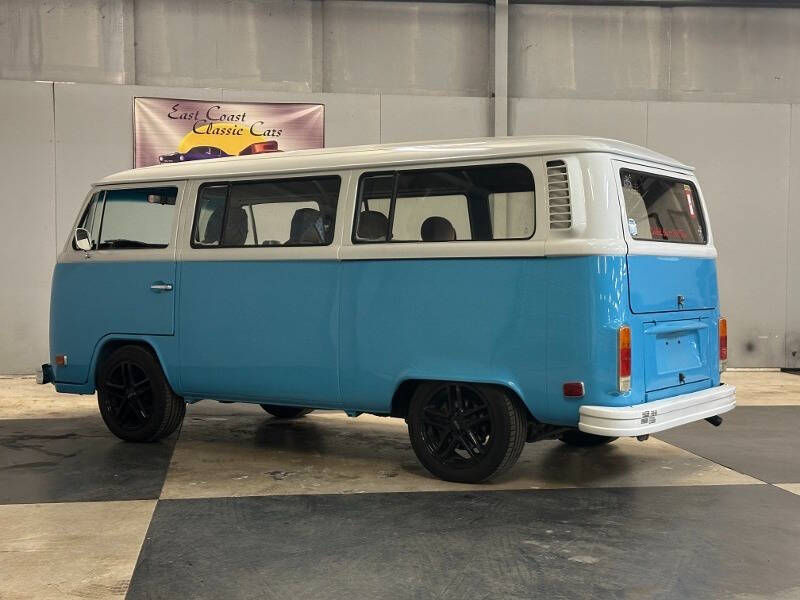 1977 Volkswagen Bus