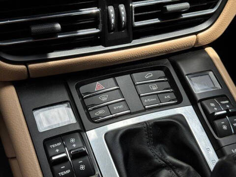 2020 Porsche Macan S