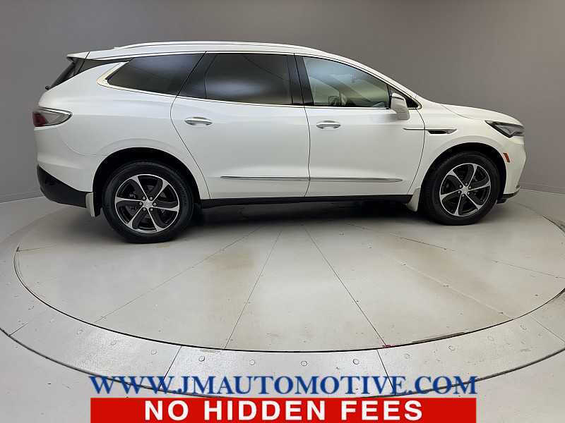 2022 Buick Enclave Essence