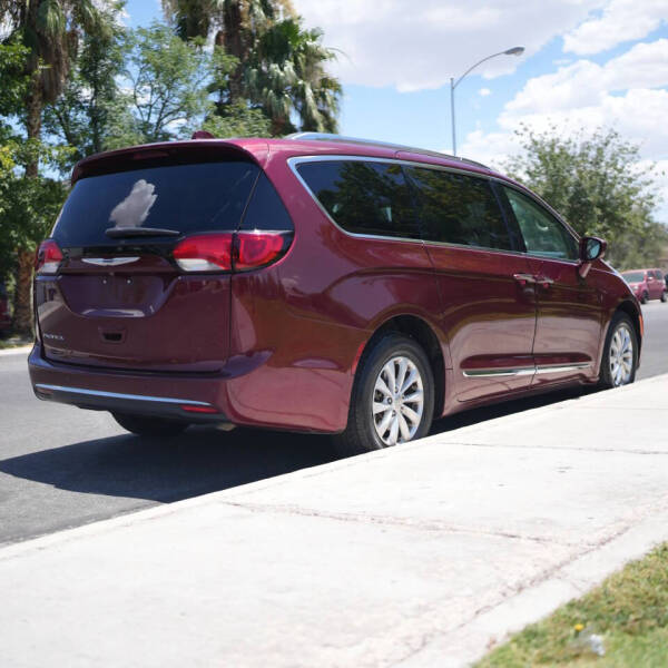 2018 Chrysler Pacifica Touring L