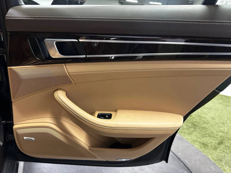 2018 Porsche Panamera