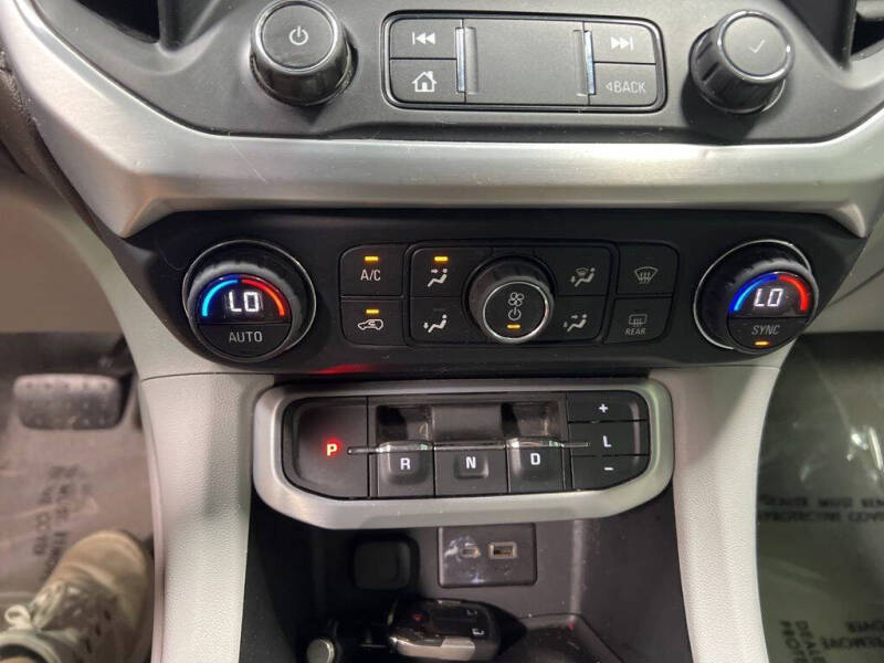 2020 GMC Acadia SLE