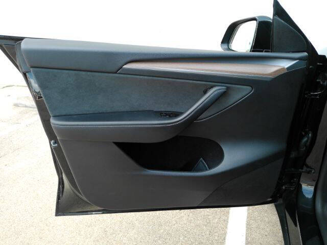 2025 Tesla Model Y Long Range
