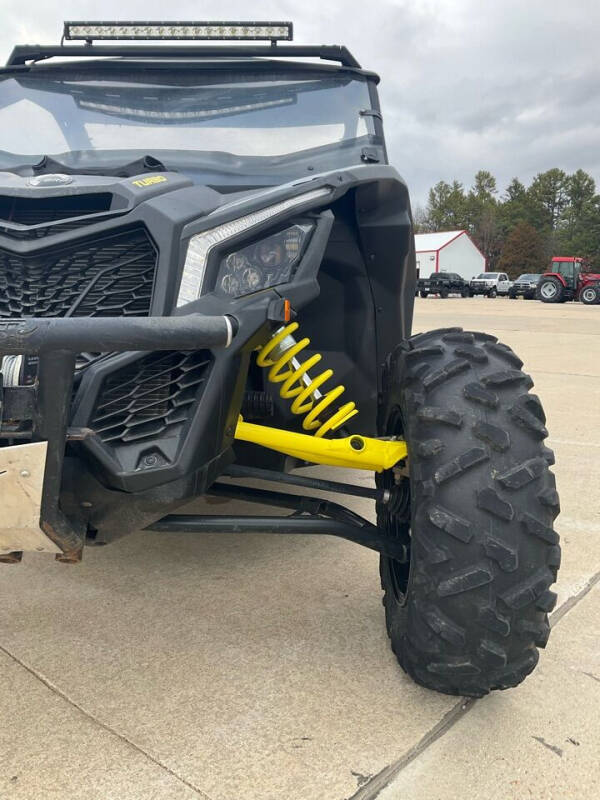 2018 Can-Am MAVERICK X3 SERIES
