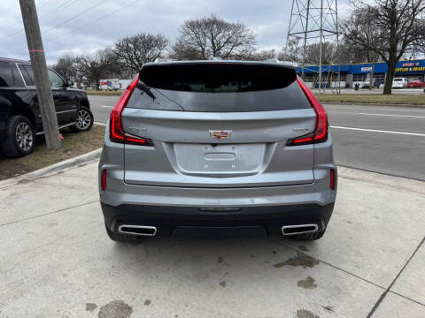 2025 Cadillac XT4 Premium Luxury