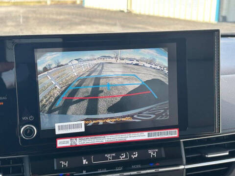 2025 Toyota Sienna LE 8-Passenger