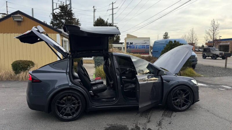 2022 Tesla Model X Plaid