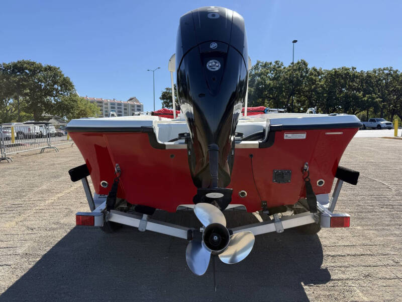 2015 Mako 19 CPX