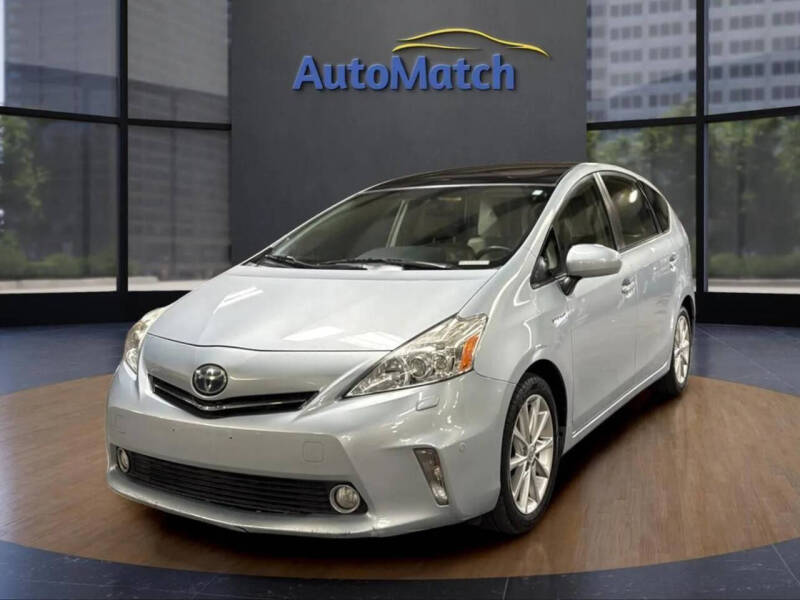 2014 Toyota Prius v Five