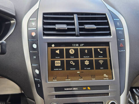 2017 Lincoln MKZ Select