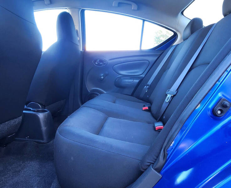 2017 Nissan Versa 1.6 S