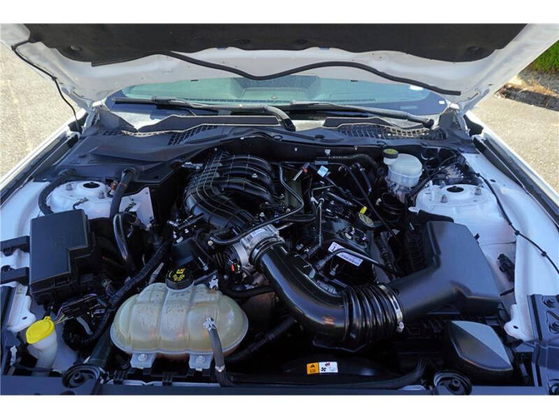 2017 Ford Mustang V6