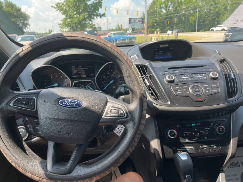 2017 Ford Escape SE