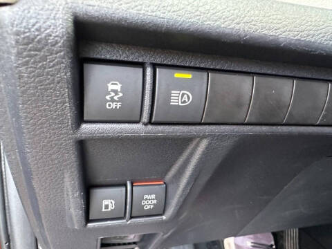 2023 Toyota Sienna XLE 8-Passenger