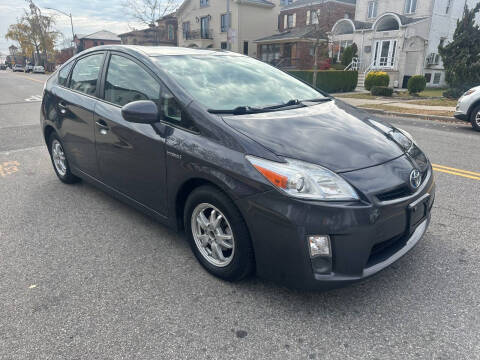 2010 Toyota Prius III