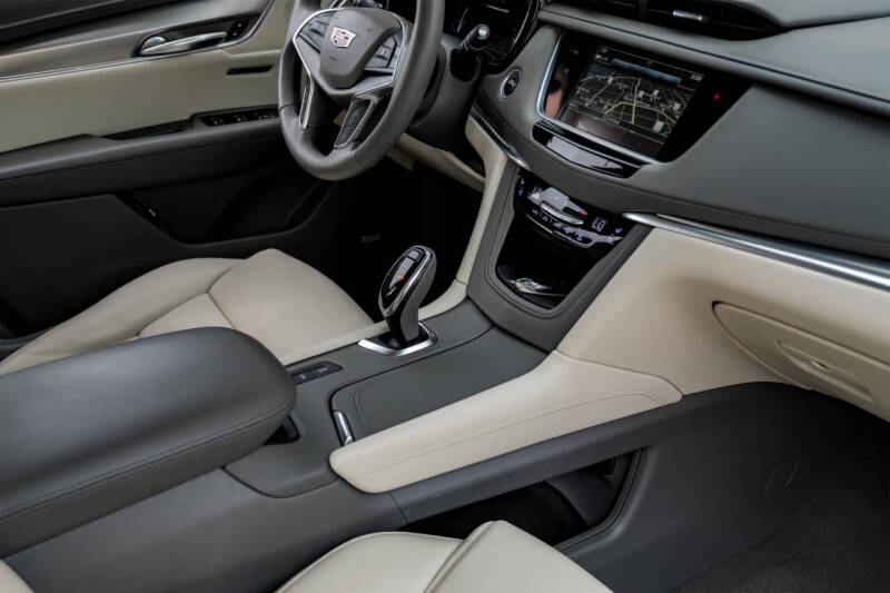 2018 Cadillac XT5 Premium Luxury