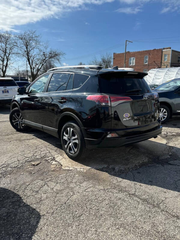 2017 Toyota RAV4 LE