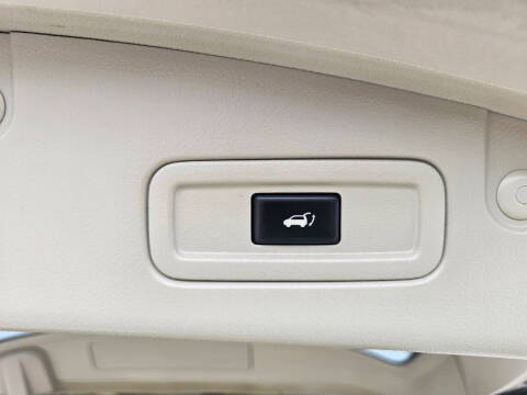 2012 Nissan Murano LE