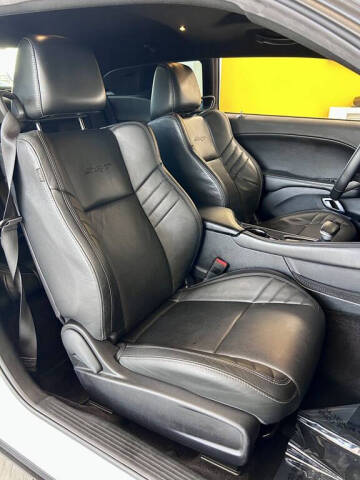 2016 Dodge Challenger SRT 392