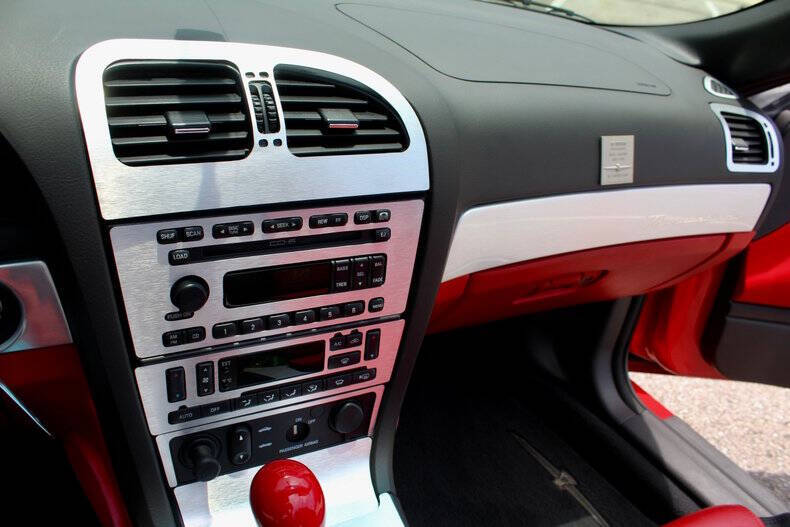 2002 Ford Thunderbird Deluxe