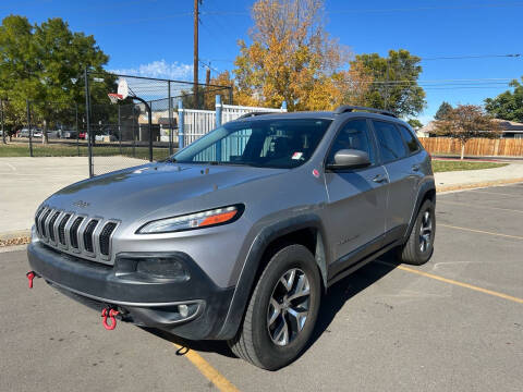 2014 Jeep Cherokee for sale at Mister Auto in Lakewood CO