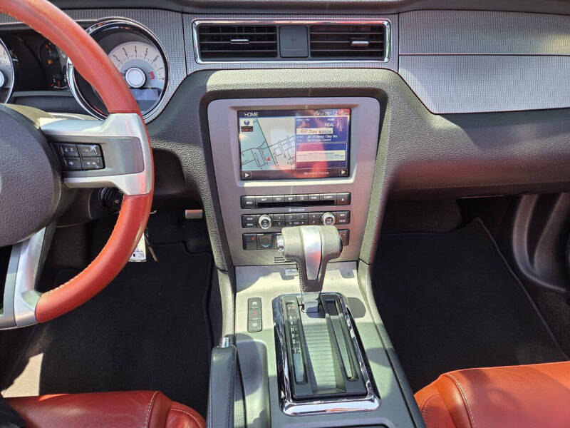 2011 Ford Mustang GT Premium