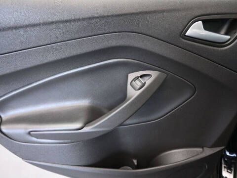 2017 Ford C-MAX Hybrid SE