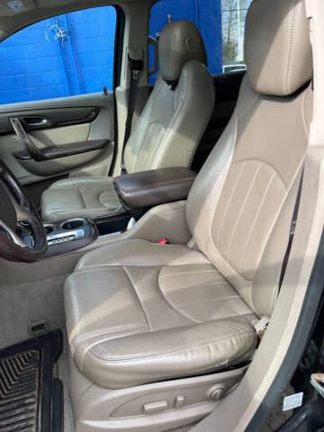 2016 GMC Acadia Denali