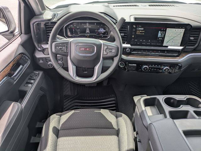 2025 GMC Sierra 1500 Elevation Standard