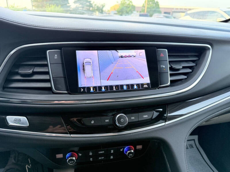 2020 Buick Enclave Essence