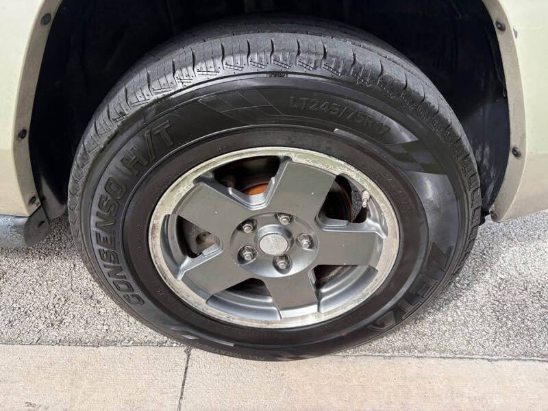 2008 Jeep Commander Sport