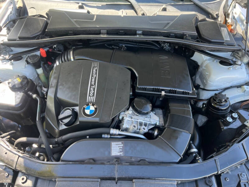 2012 BMW 3 Series 335i