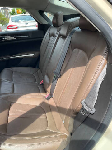 2014 Lincoln MKZ