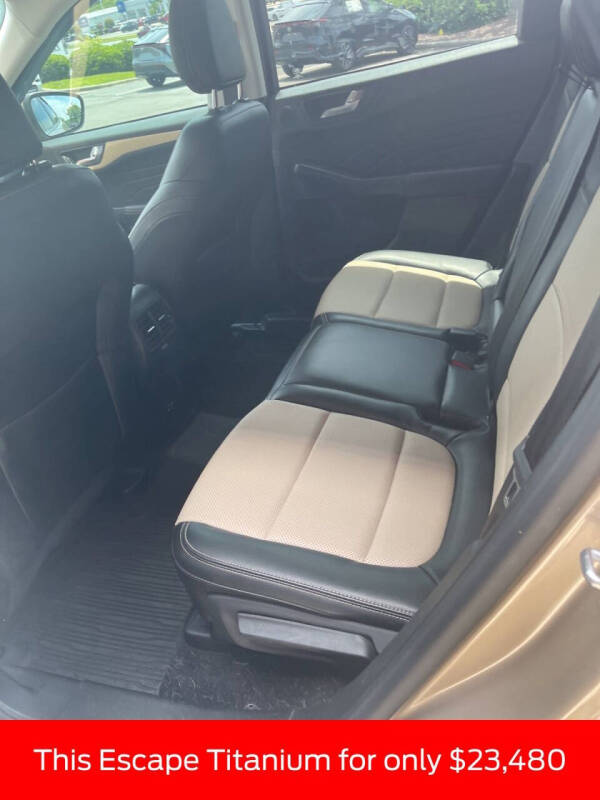 2021 Ford Escape Titanium